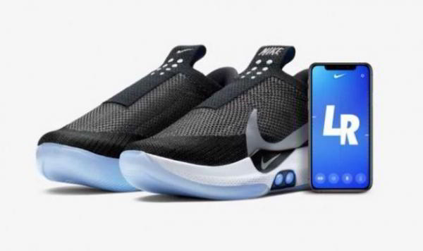 Неудачное обновление прошивки превратило кроссовки Nike с автошнуровкой в «кирпичи»